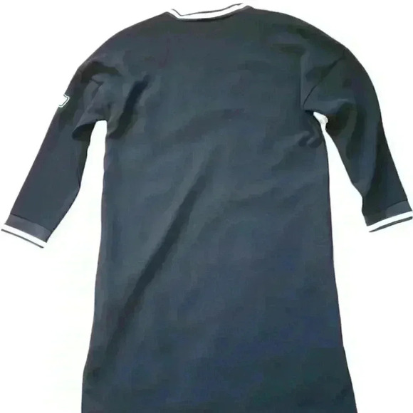 Zara Varsity Patch Black v-neck long sleeve shirt Dress size xs - Picture 3 of 12